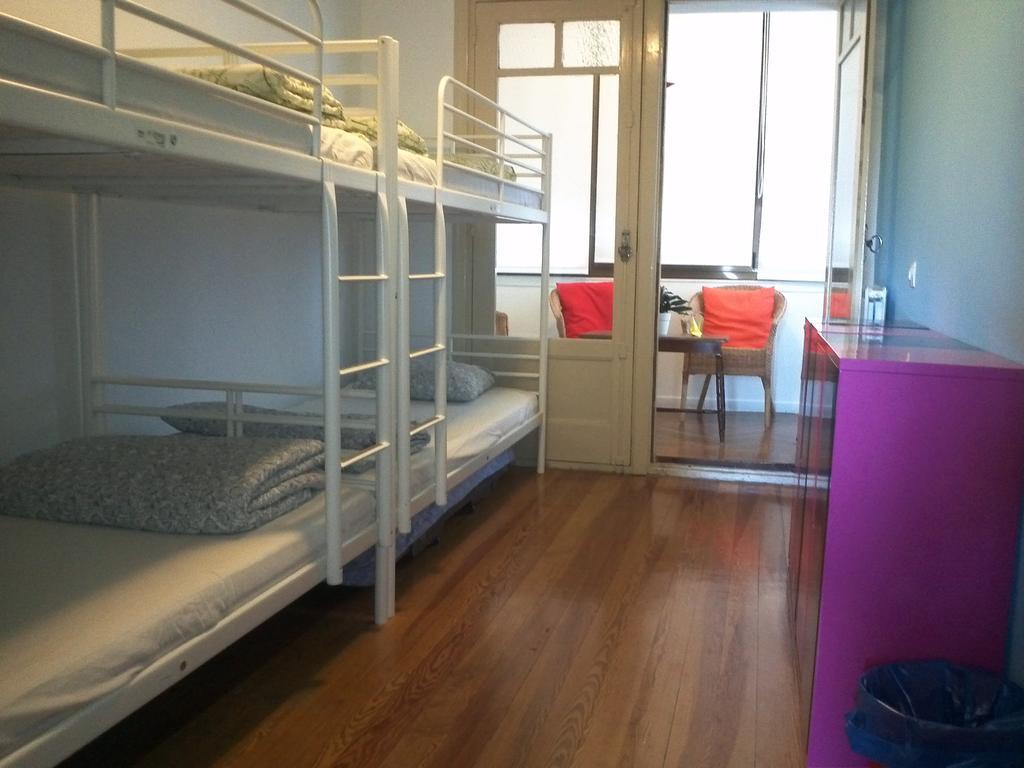 Xarma Hostel Памплона Номер фото