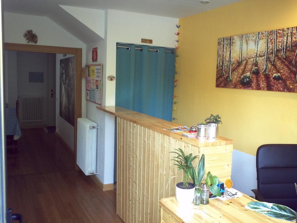 Xarma Hostel Памплона Екстер'єр фото