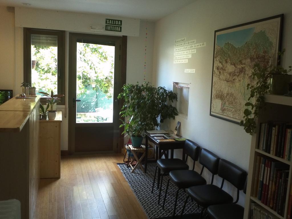 Xarma Hostel Памплона Екстер'єр фото