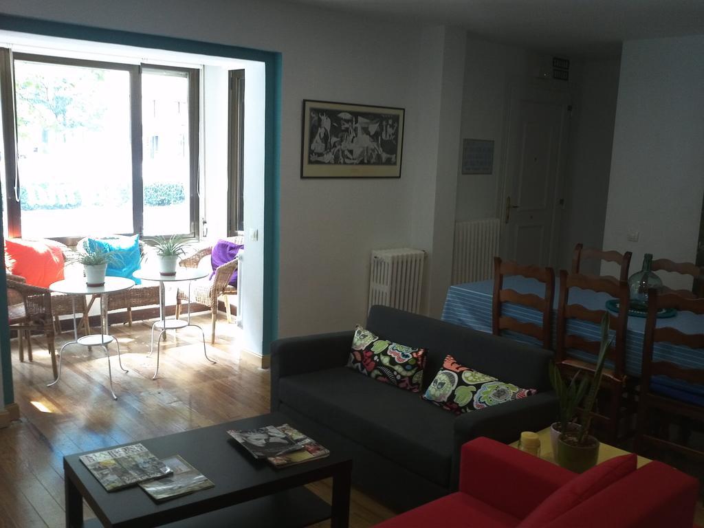 Xarma Hostel Памплона Екстер'єр фото