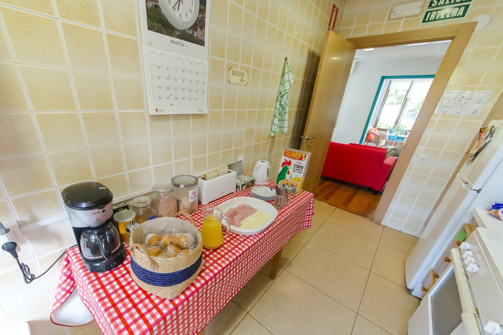 Xarma Hostel Памплона Екстер'єр фото