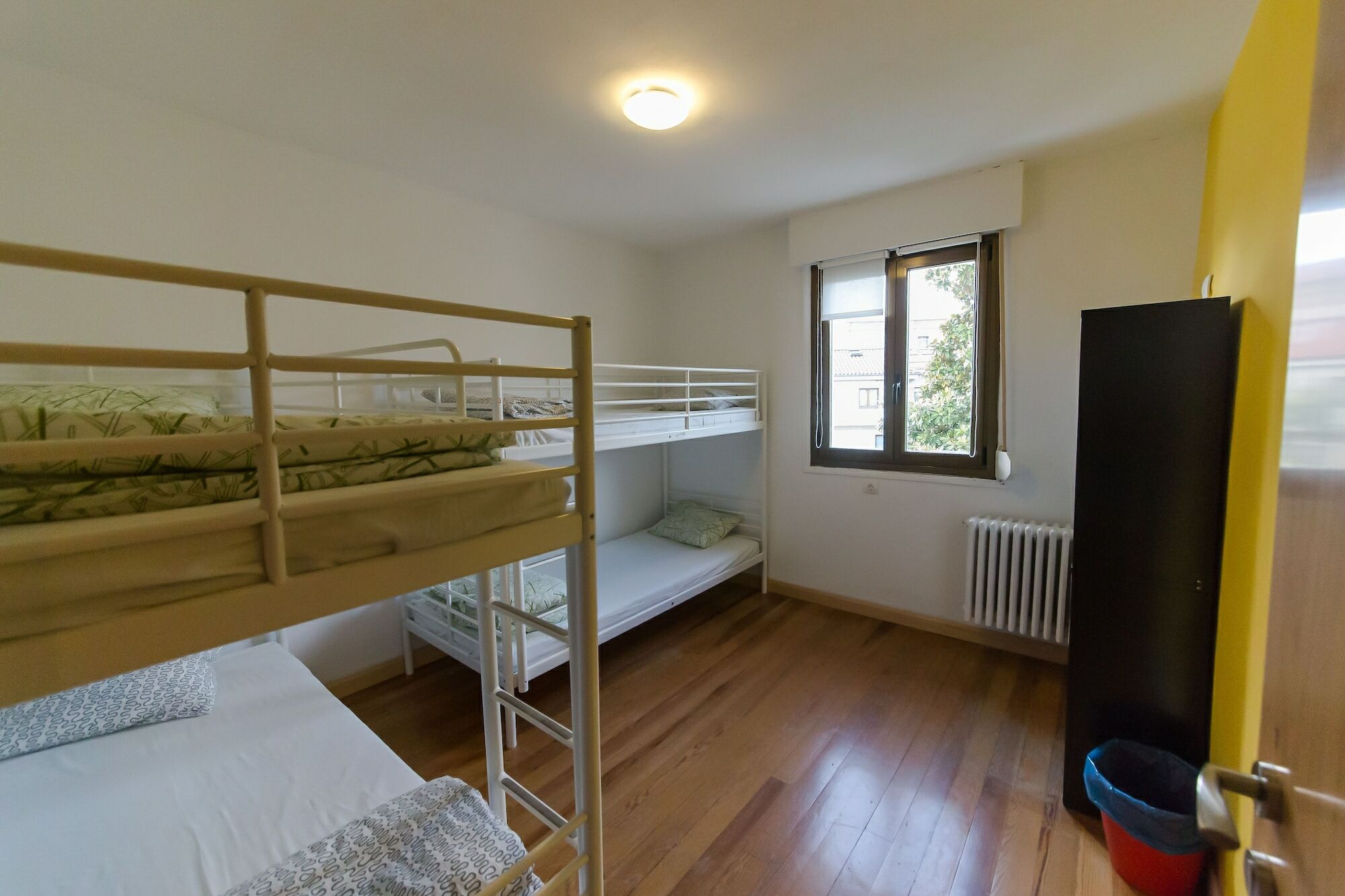 Xarma Hostel Памплона Екстер'єр фото